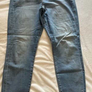 American Eagle Outfitters Light Blue Denim Jeans